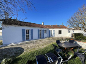 Maison familiale accueillante à Saint-Michel-en-l'Herm avec jardin